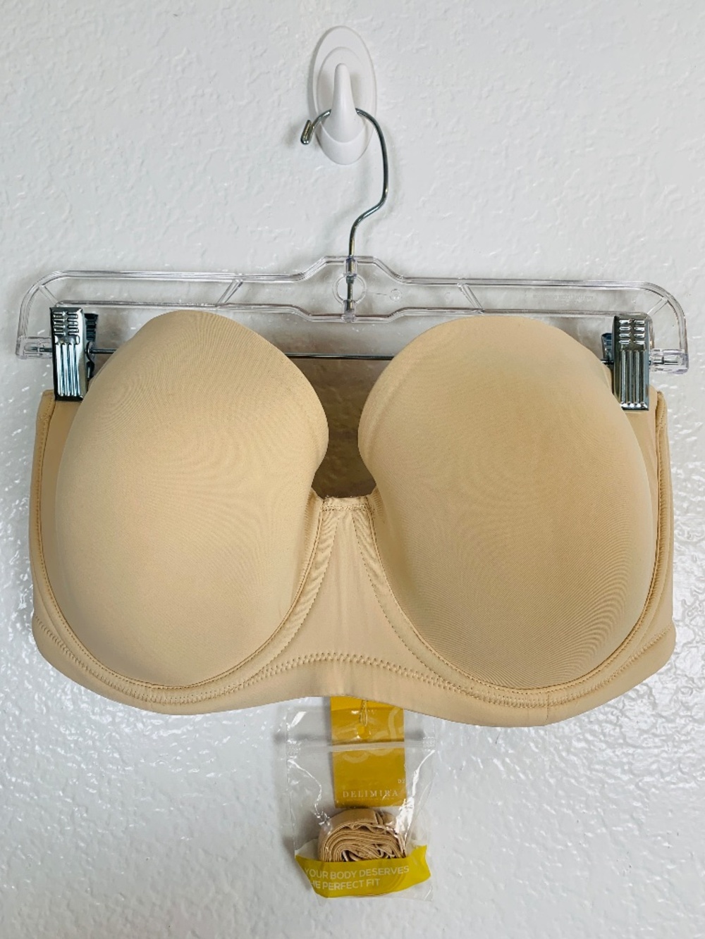 Delimira Biege Strapless Bra NEW Size 38E Padded Underwire Convertible Strap NWT